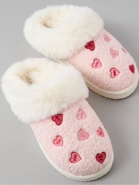 AE Candy Hearts Scuff Slippers